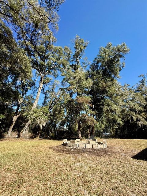 A home in DUNNELLON