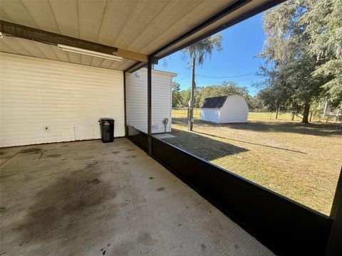 A home in DUNNELLON