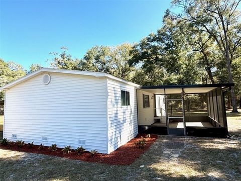 A home in DUNNELLON