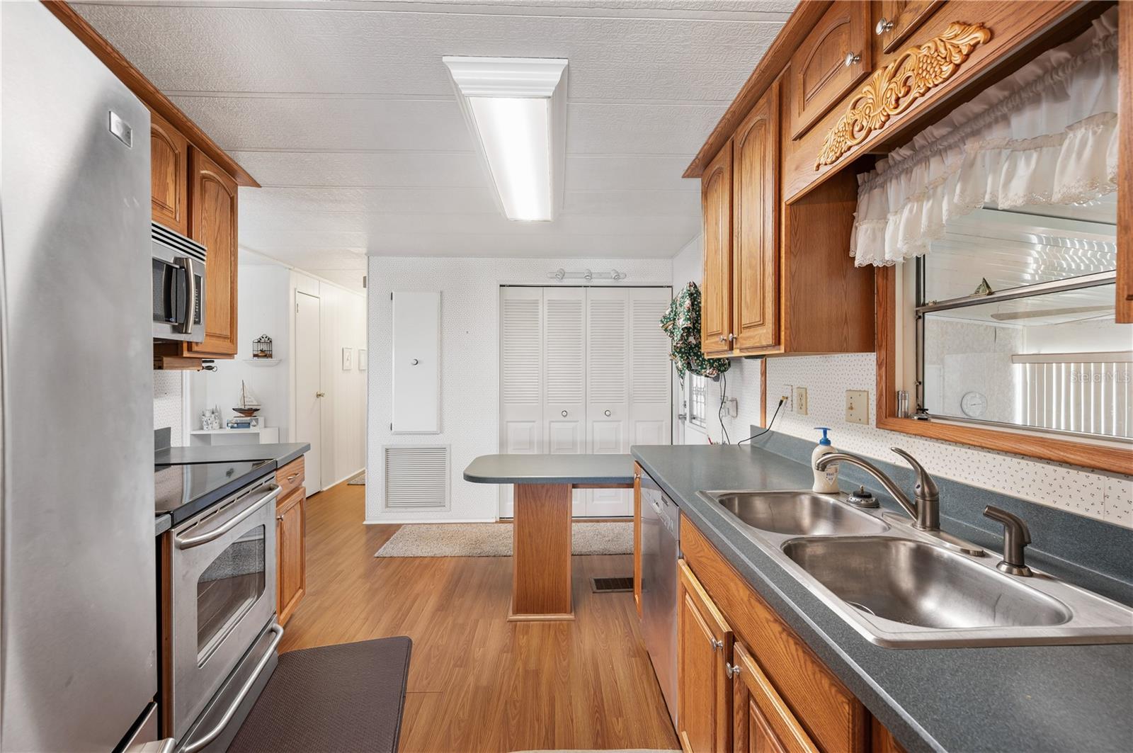 CITRUS WOODS ESTATES - Residential