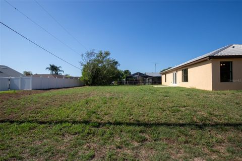 A home in SEBRING