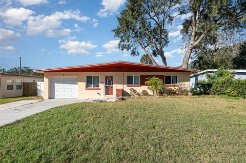 A home in SOUTH DAYTONA