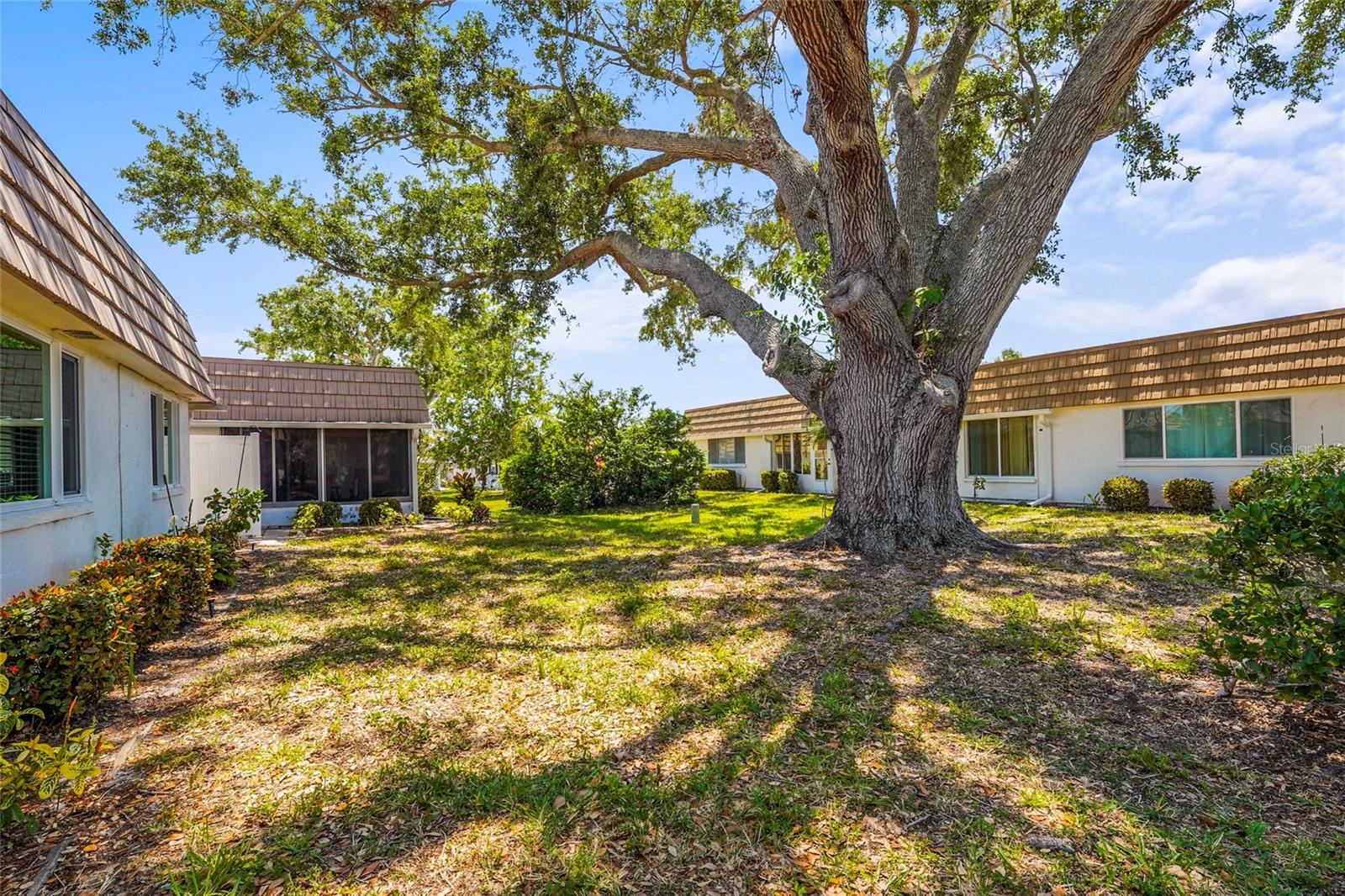 STRATHMORE RIVERSIDE II - Residential