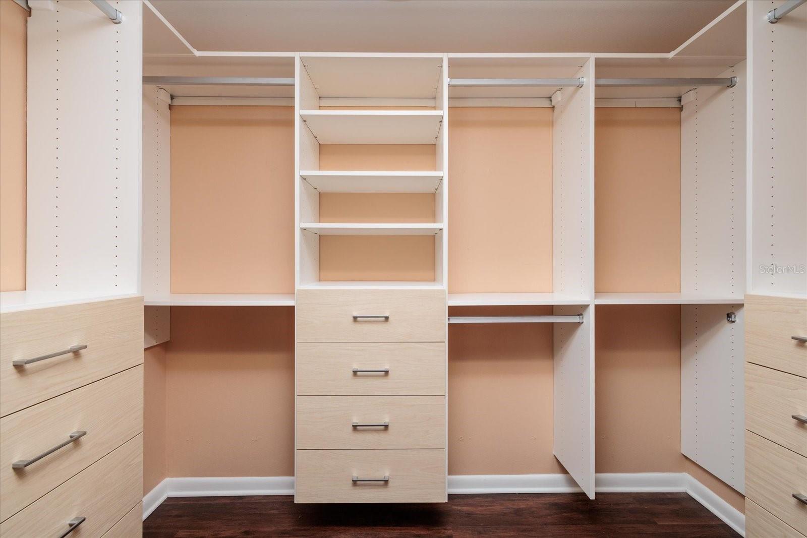 ULTIMAR ONE CONDO - Residential