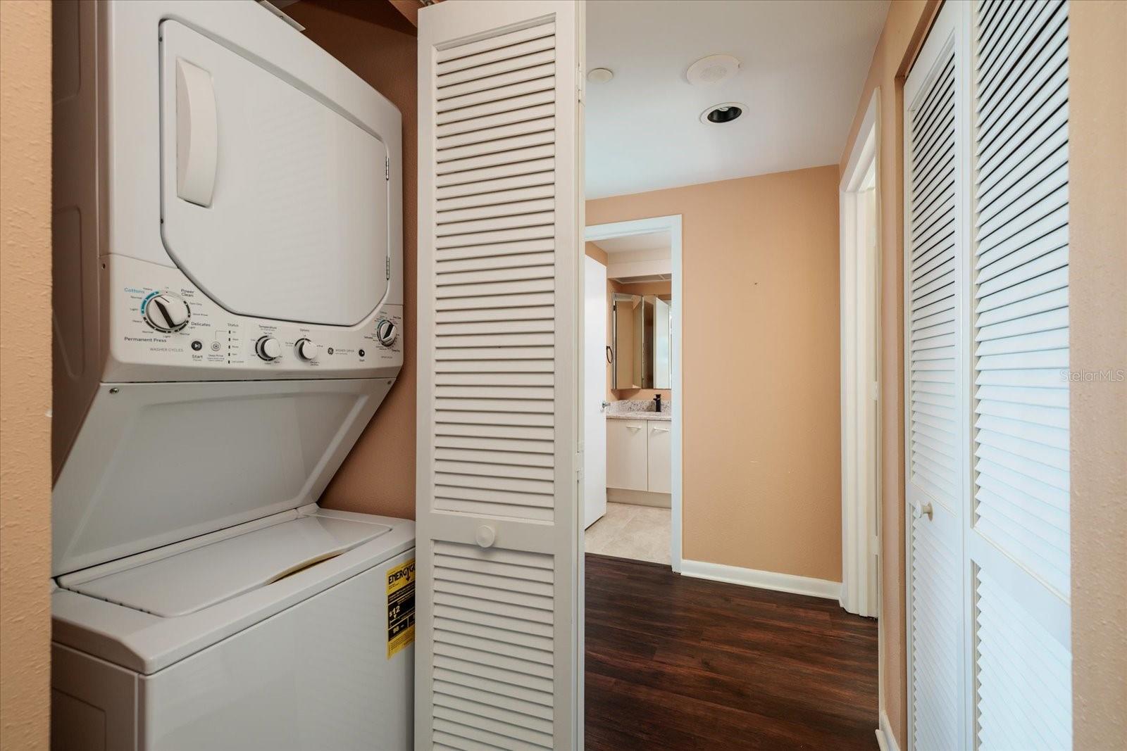 ULTIMAR ONE CONDO - Residential