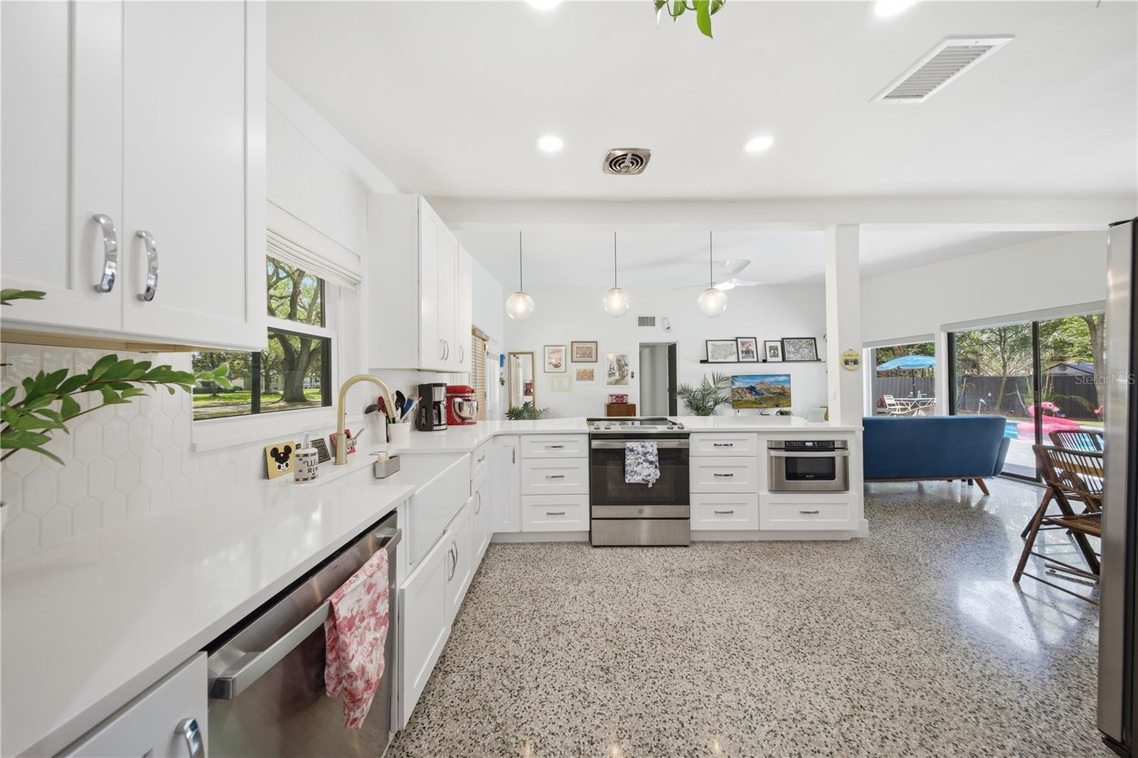 DOVER SHORES THIRD ADD - Residential