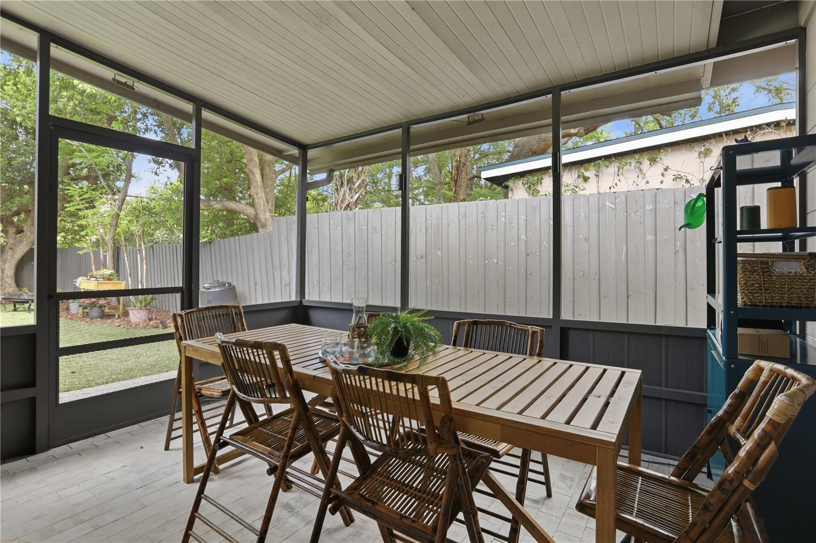 DOVER SHORES THIRD ADD - Residential