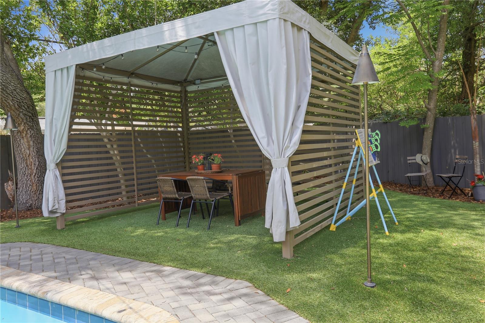 DOVER SHORES THIRD ADD - Residential