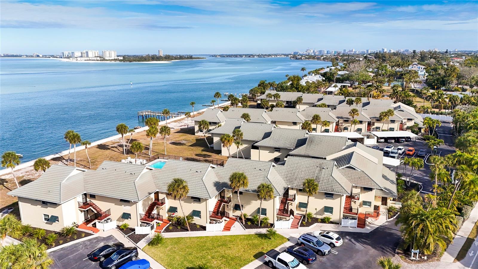 4660 OCEAN BOULEVARD Q1