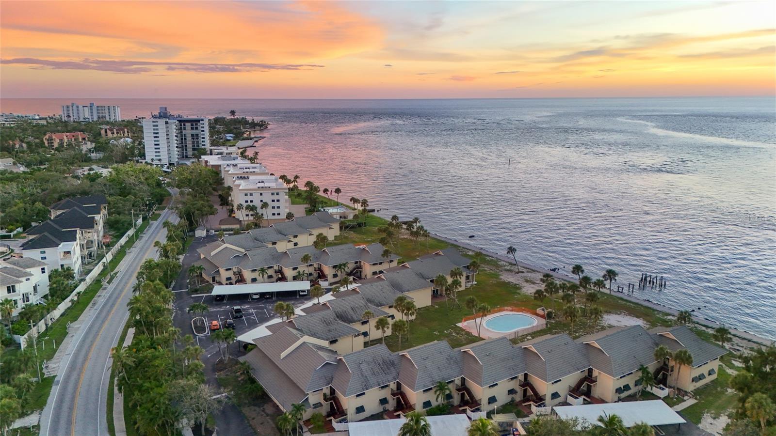 SEA VILLAGE - Residential