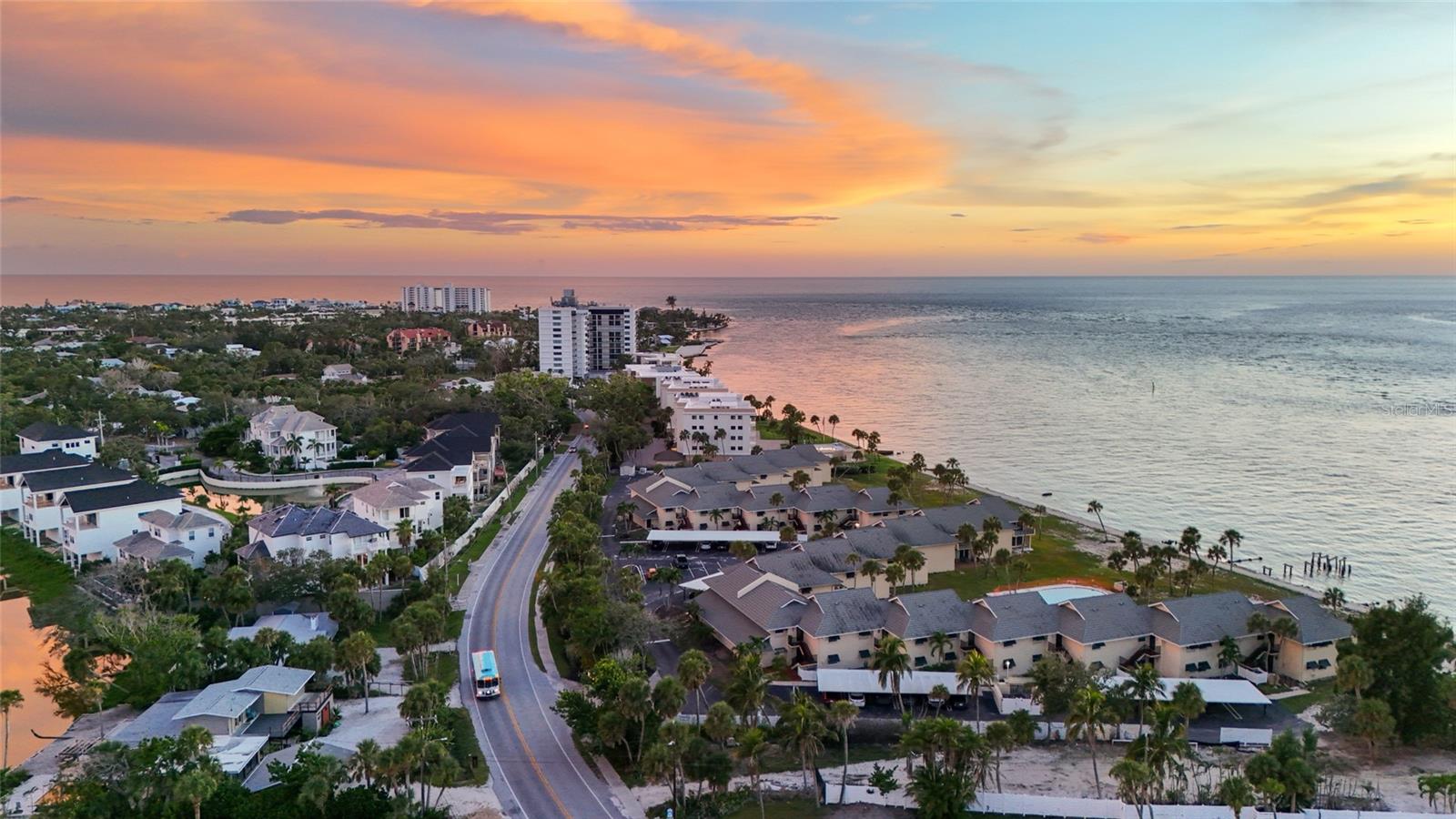 SEA VILLAGE - Residential