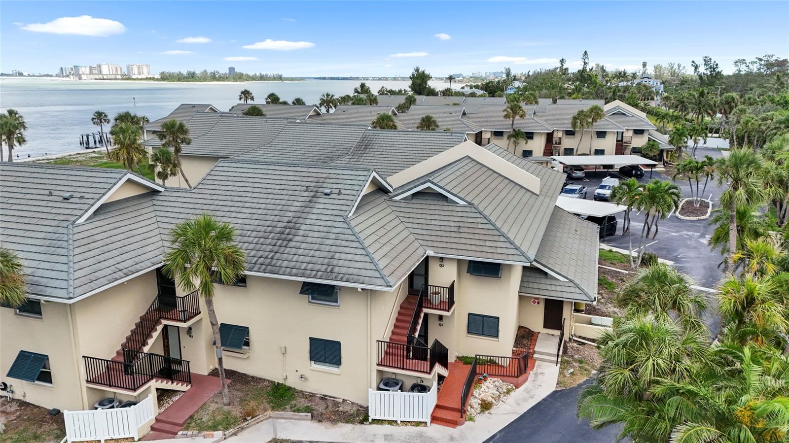 SEA VILLAGE - Residential