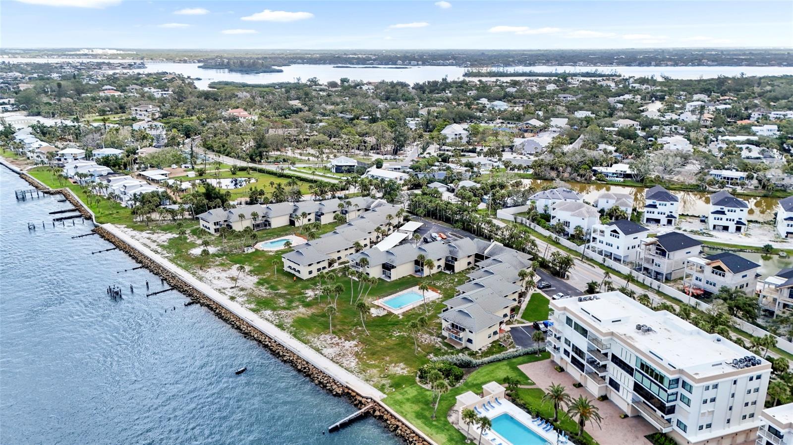 SEA VILLAGE - Residential