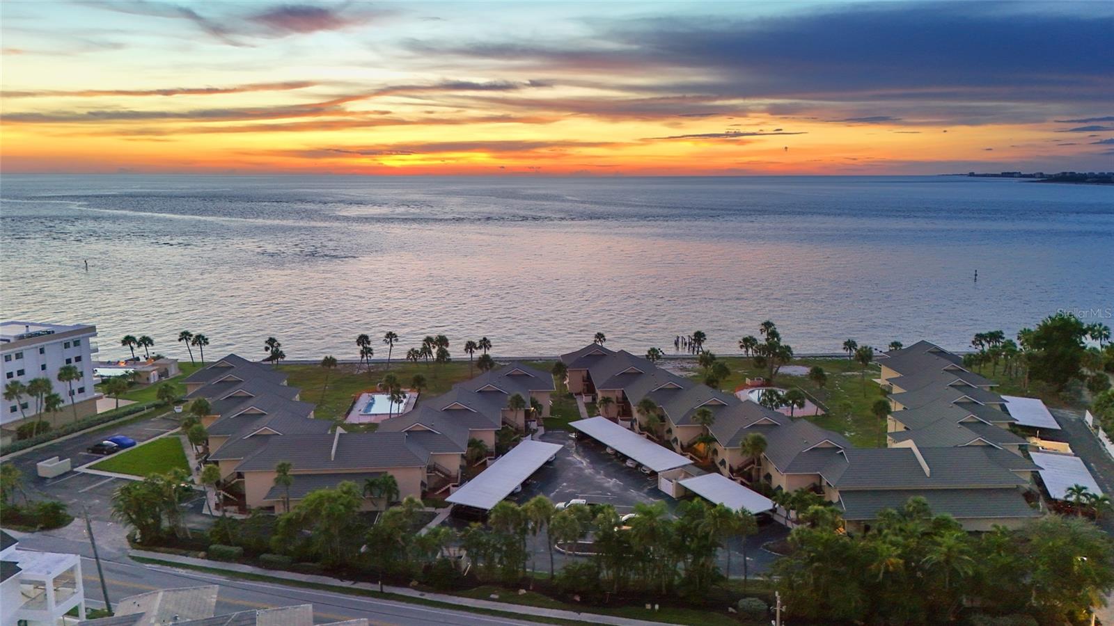 SEA VILLAGE - Residential