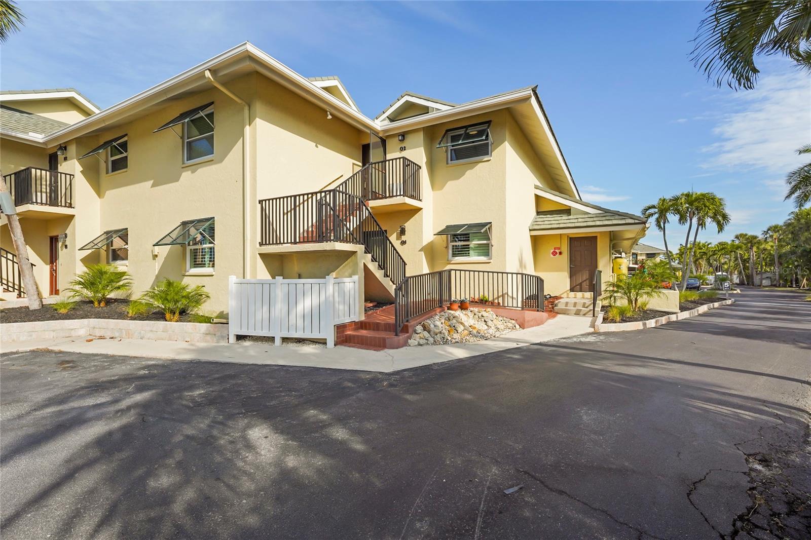 SEA VILLAGE - Residential