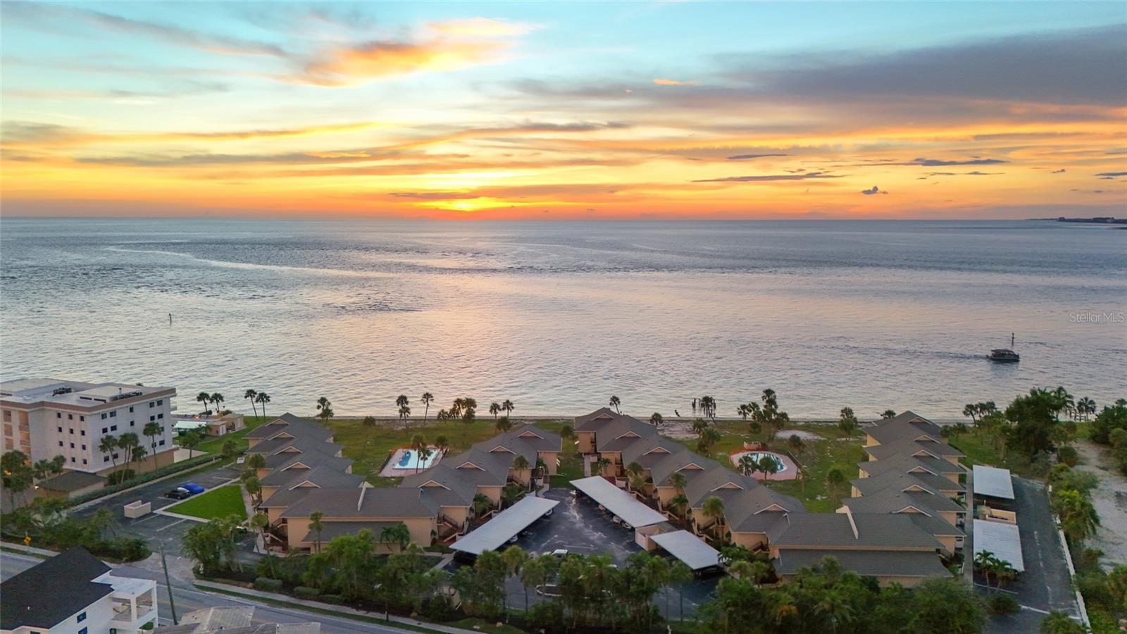 SEA VILLAGE - Residential
