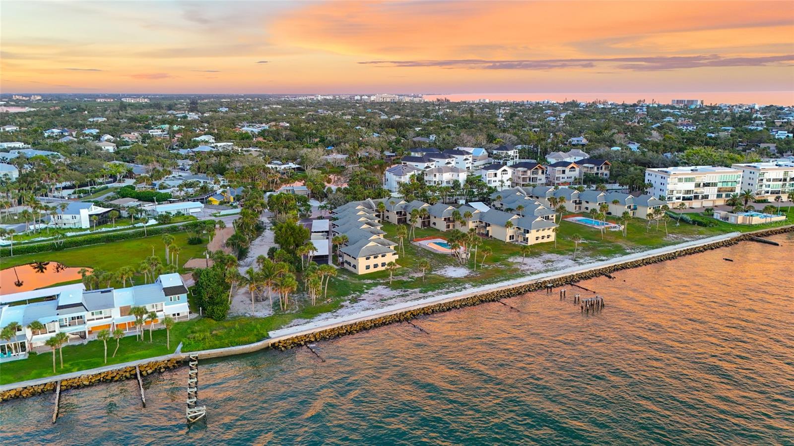 SEA VILLAGE - Residential