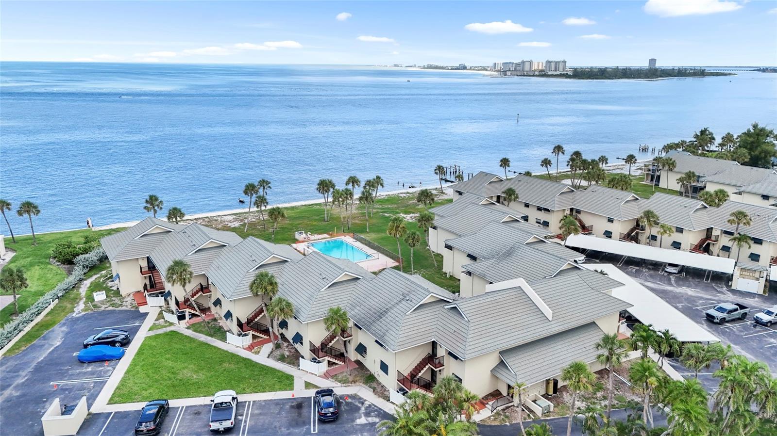 SEA VILLAGE - Residential