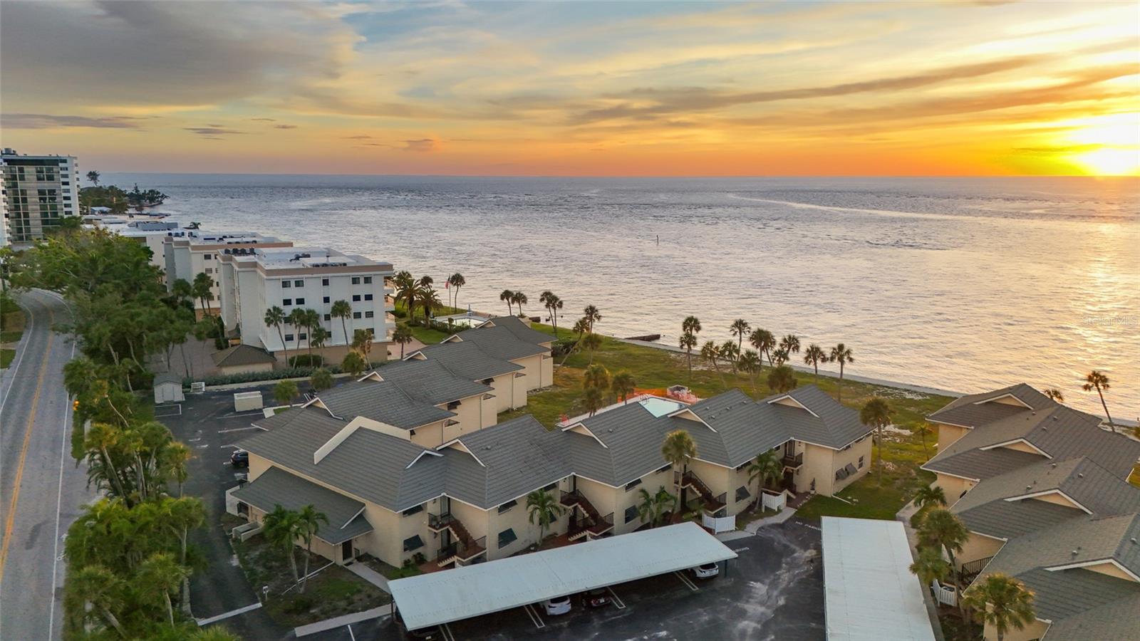SEA VILLAGE - Residential