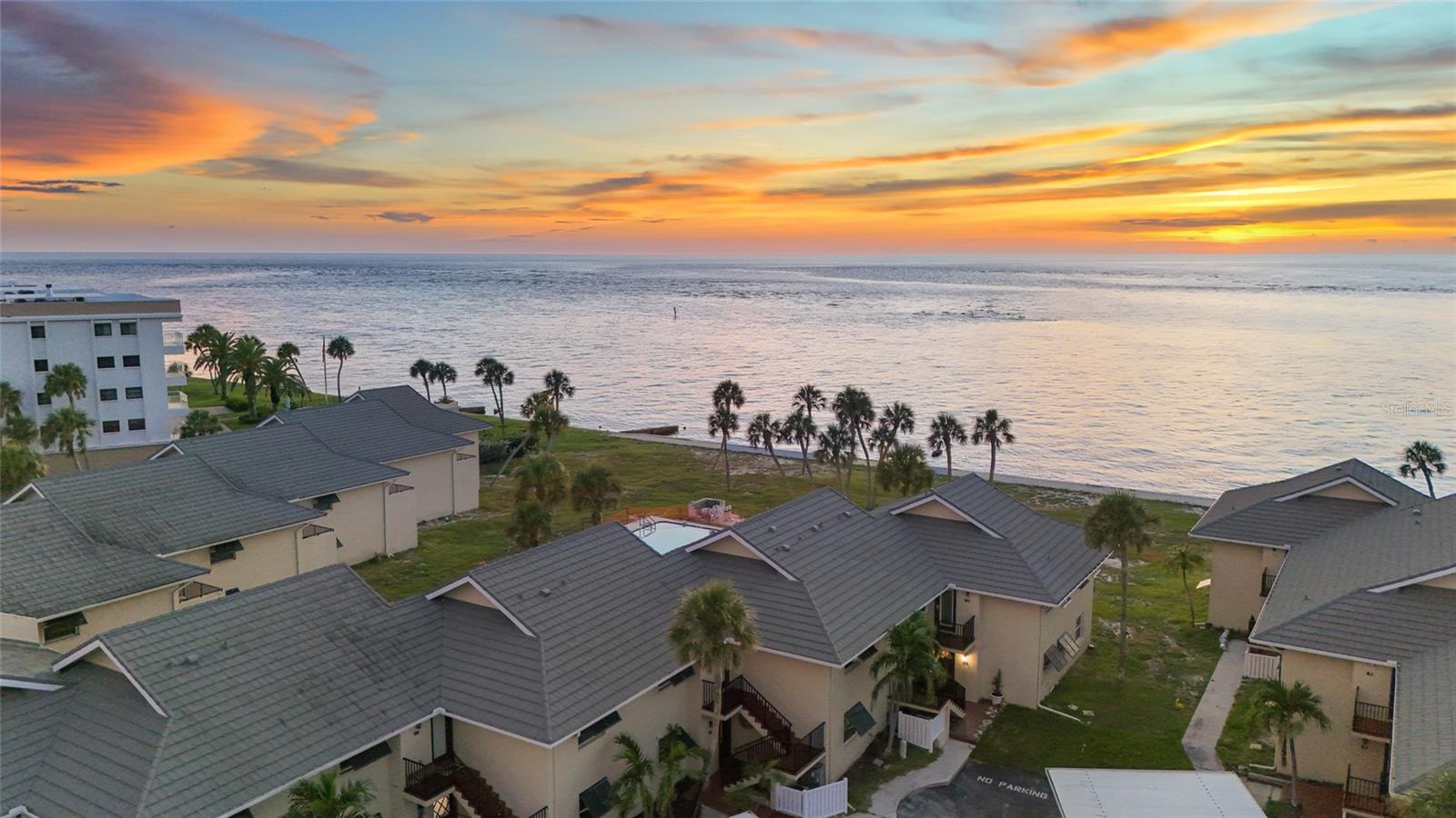 SEA VILLAGE - Residential
