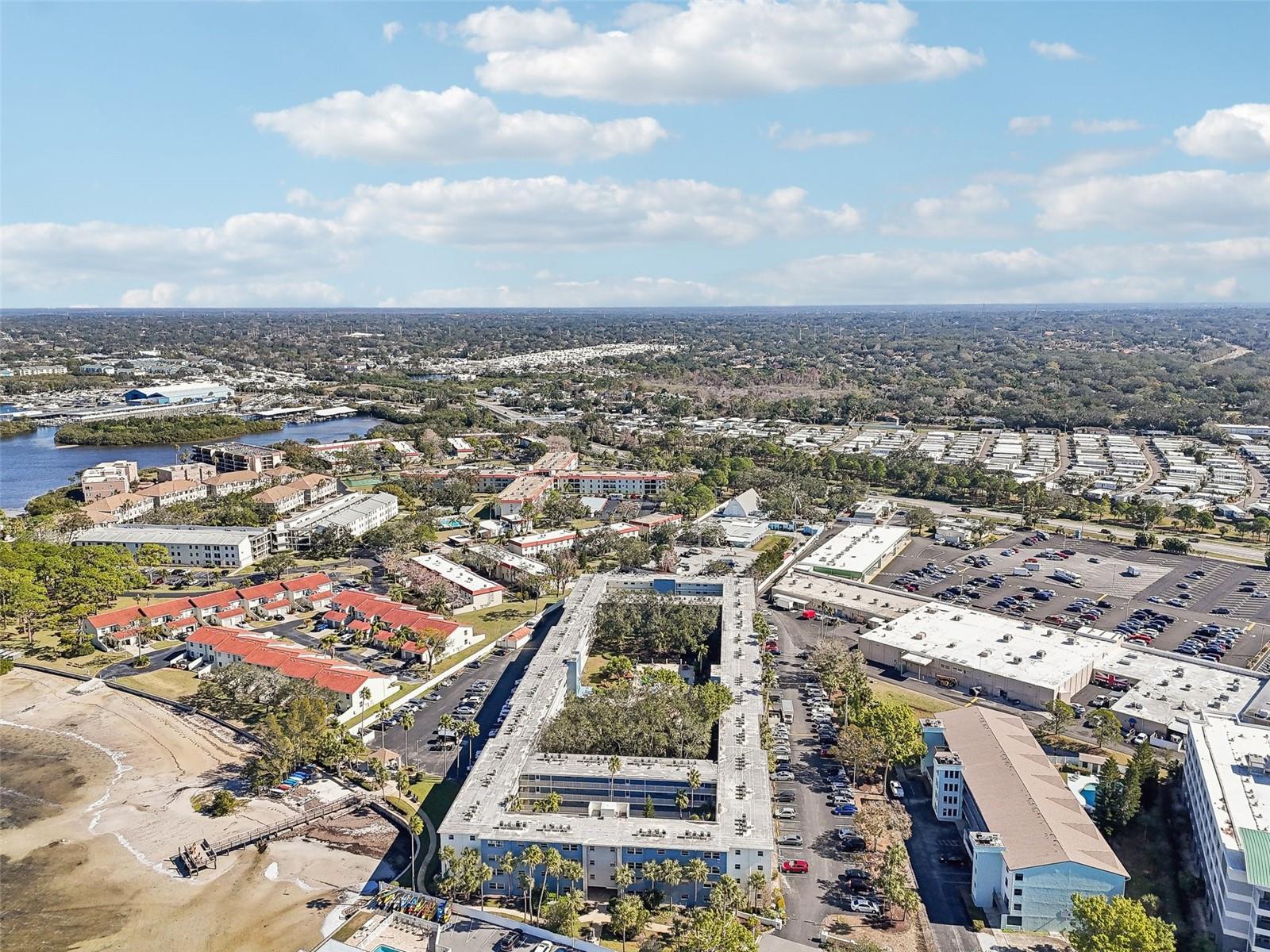 MEDITERRANEAN MANORS - Residential