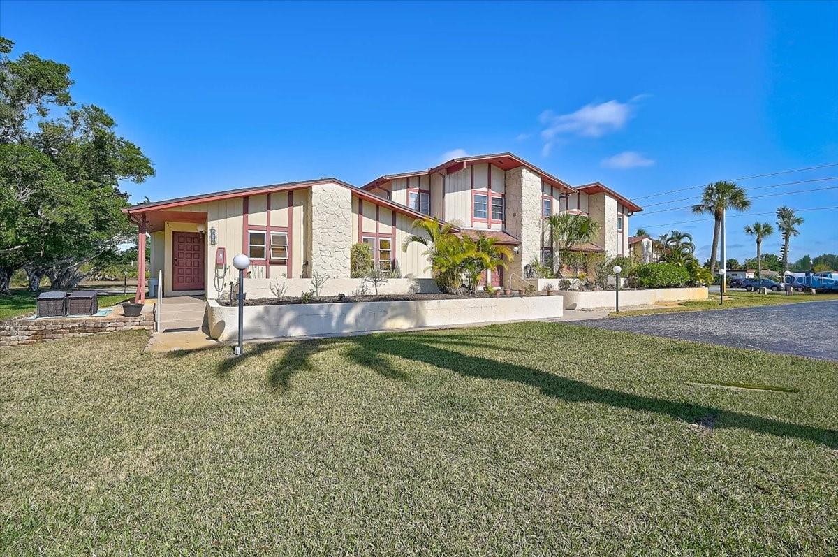 93 BOUNDARY BOULEVARD 303, ROTONDA WEST, FL, 33947 2 93 BOUNDARY BOULEVARD 303