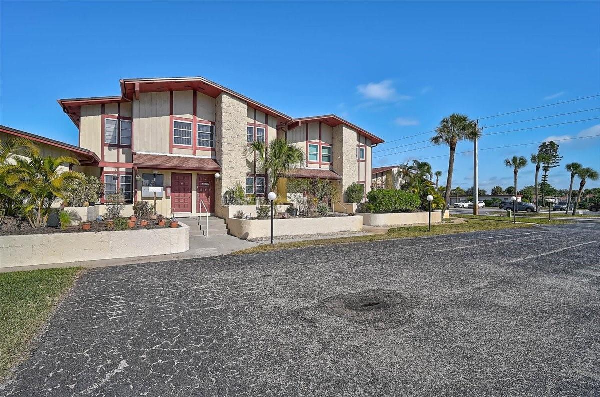 RIVERHOUSE - Residential