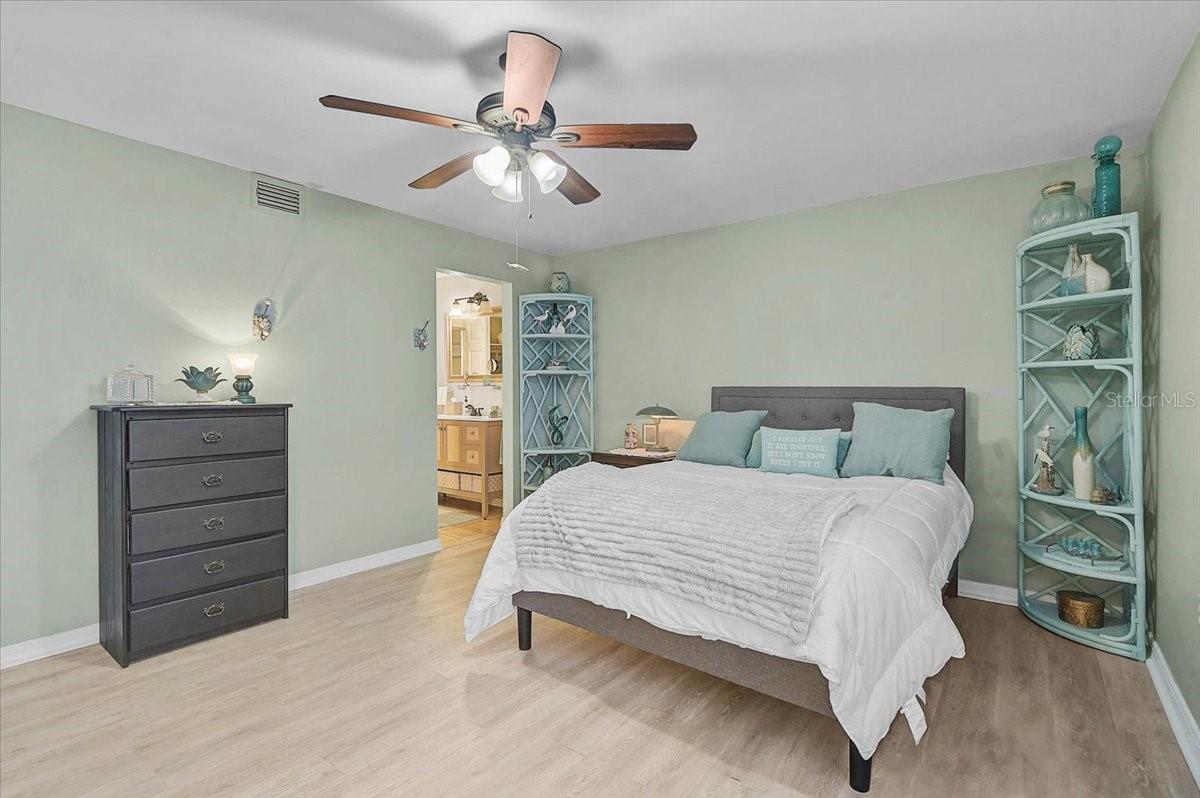 RIVERHOUSE - Residential