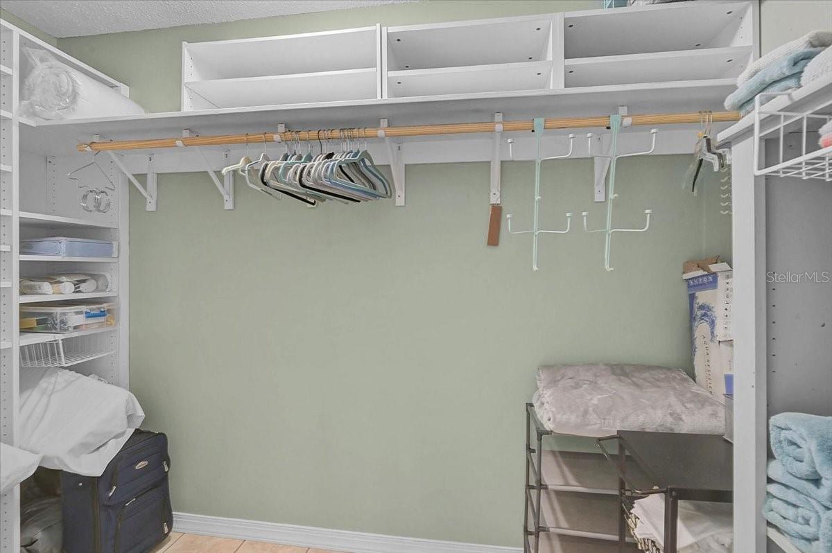 RIVERHOUSE - Residential