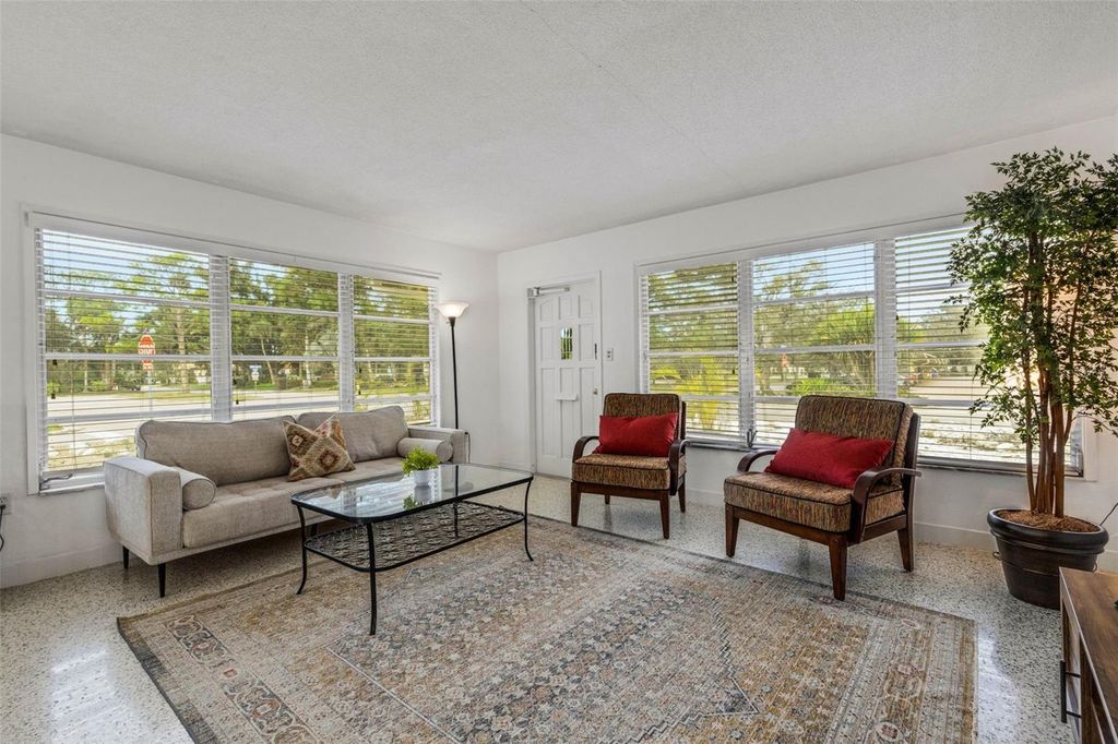 Photo of 533 Granada Avenue #1-3, Venice, FL 34285 (MLS # N6143159)