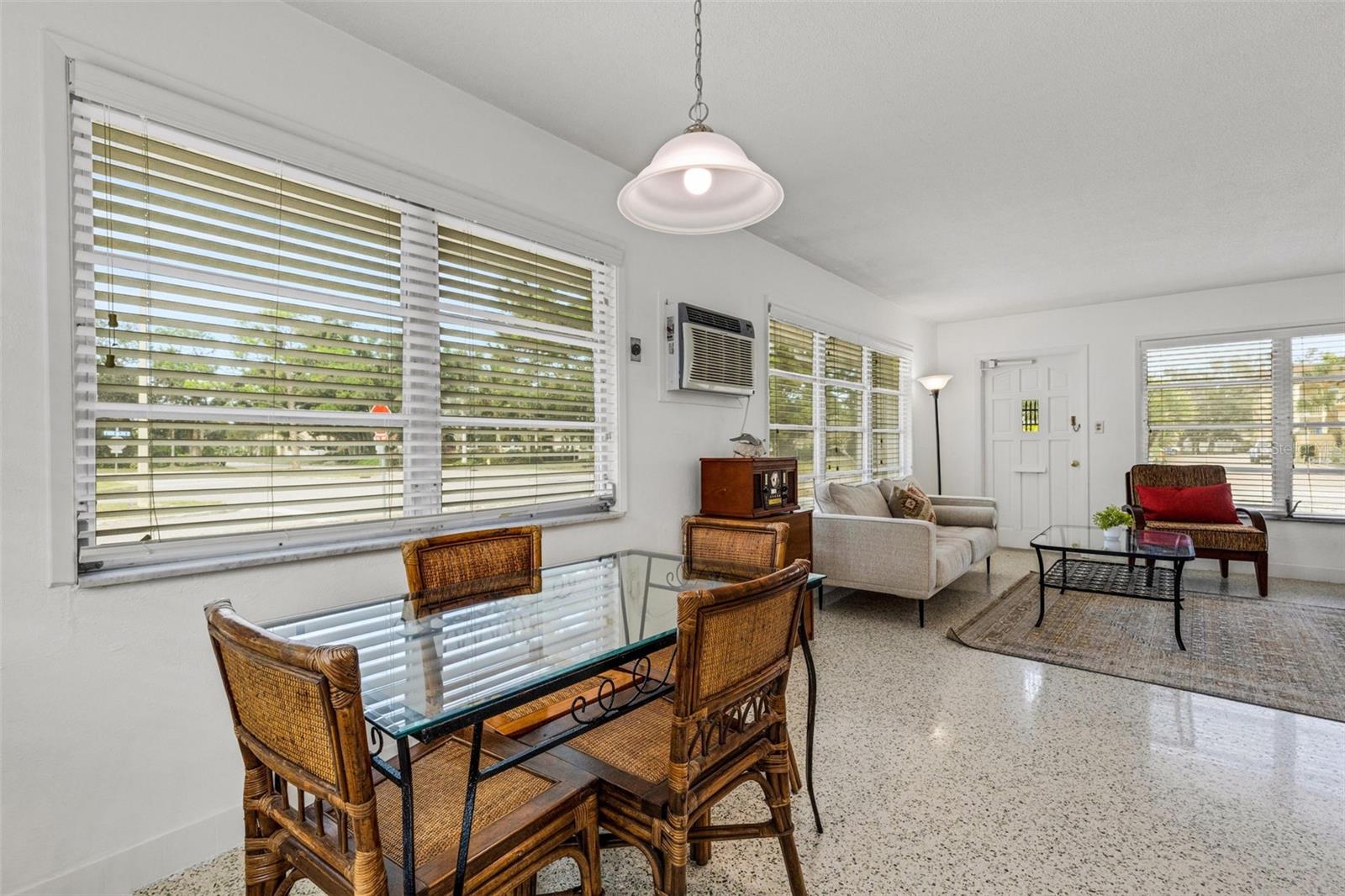 VENICE GULF VIEW SEC OF - Residential Income