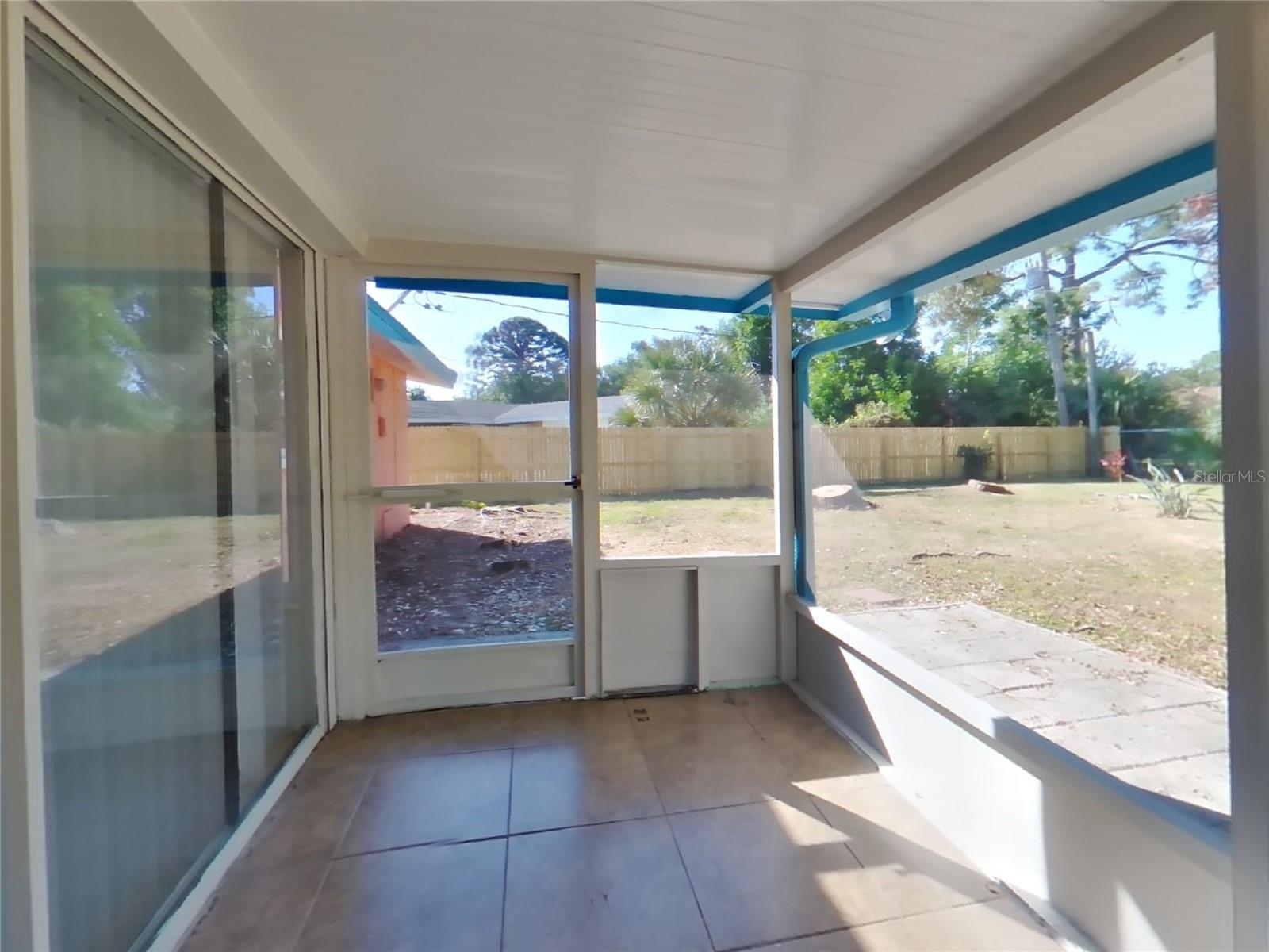 GULF GATE - Residential Lease