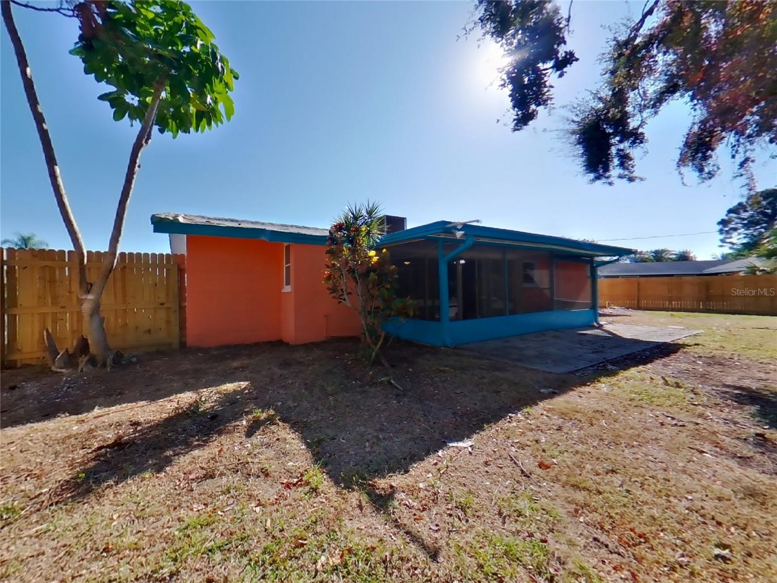 GULF GATE - Residential Lease