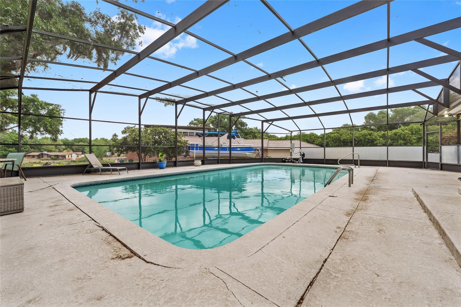 COUNTRY CLUB VIEW SUB - Residential