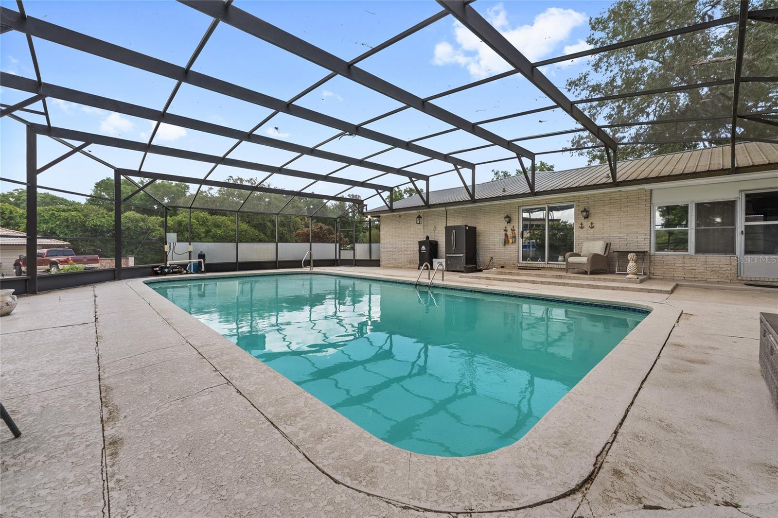 COUNTRY CLUB VIEW SUB - Residential