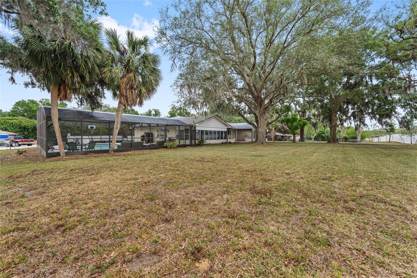 COUNTRY CLUB VIEW SUB - Residential
