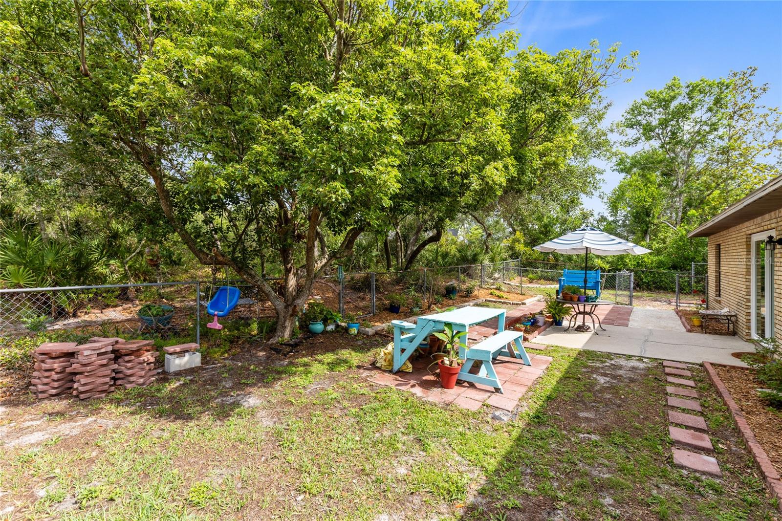 DELTONA LAKES UNIT 11 - Residential