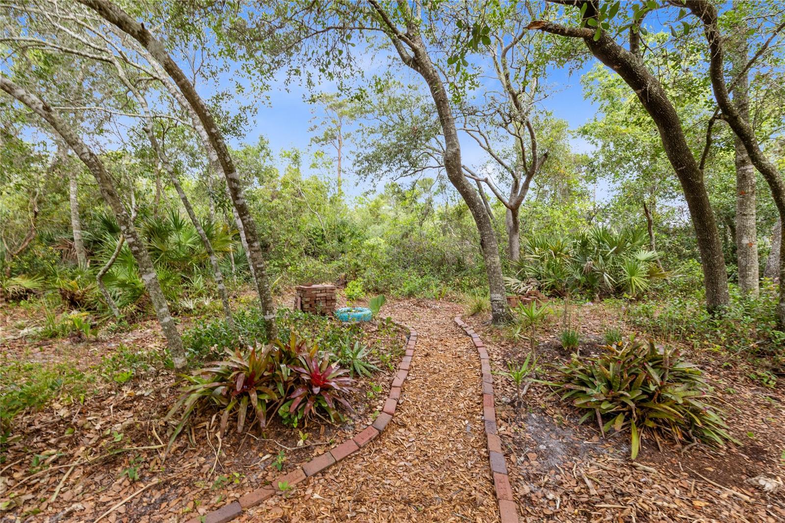DELTONA LAKES UNIT 11 - Residential