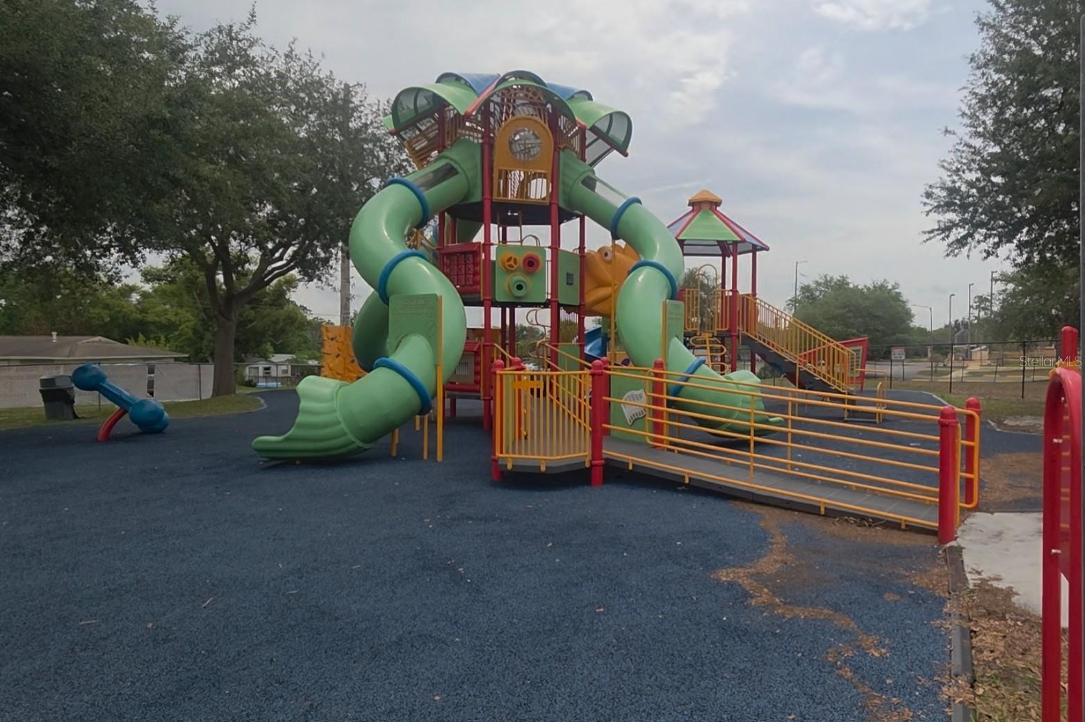DELTONA LAKES UNIT 11 - Residential