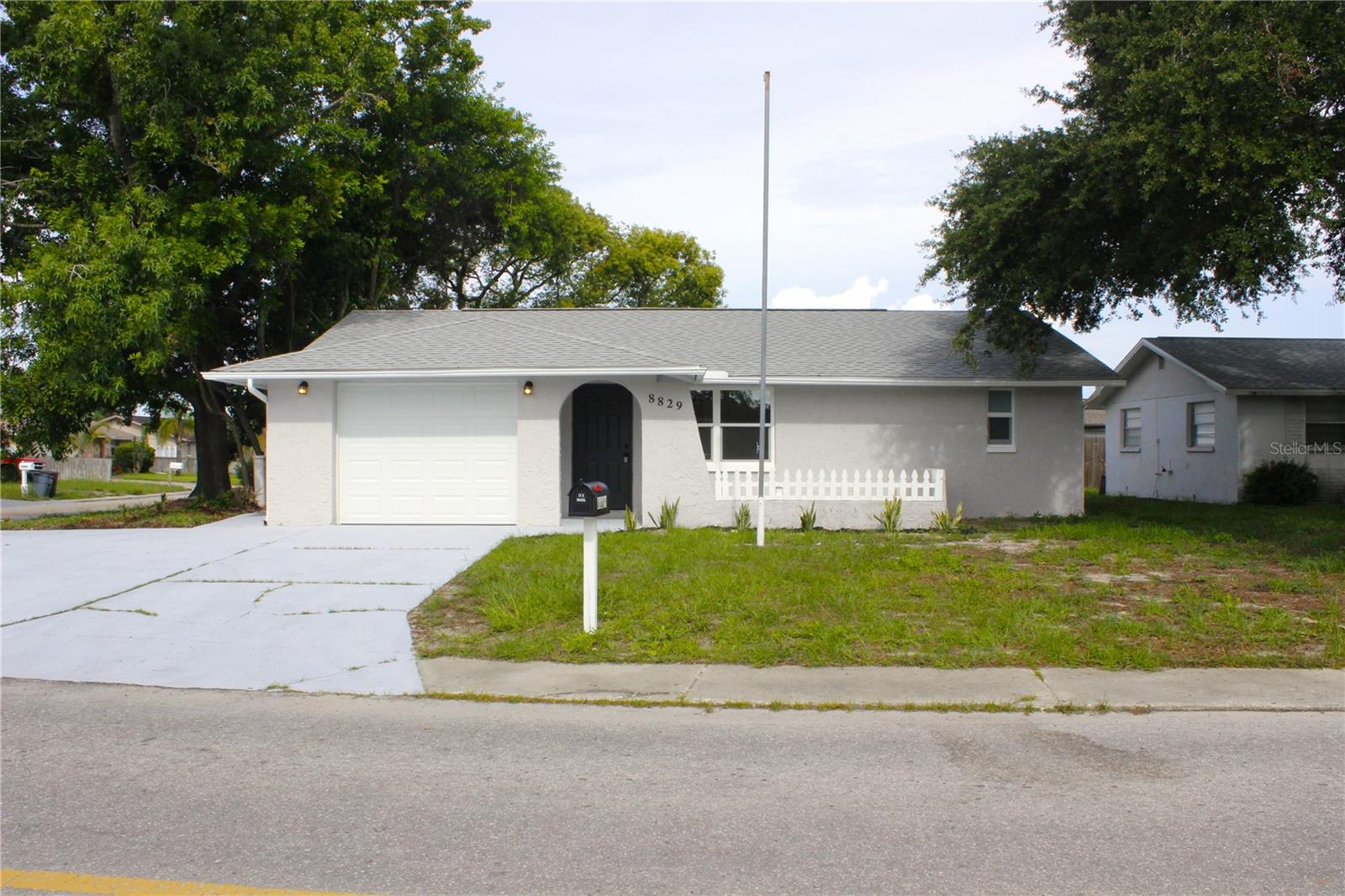 Welcome to this beautifully renovated home in a prime Port Richey location. This move-in ready property features a brand new roof, A/C unit, water heater, garage door, impact-resistant windows, and modern appliances—all recently installed for your peace of mind.
Inside, enjoy a bright, functional layout with spacious living areas, stylish finishes, and a fully updated kitchen with stainless steel appliances and ample storage. The backyard offers the perfect space to relax, entertain, or garden.
Ideally located just minutes from US-19, with convenient access to a Walmart Supercenter with fuel station, major banks including TD Bank, PNC, Chase, and Suncoast Credit Union, multiple gas stations, shopping, dining, and just a short drive to the Gulf beaches and parks.
Don’t miss the opportunity to own this turnkey home in one of Port Richey’s most convenient areas.