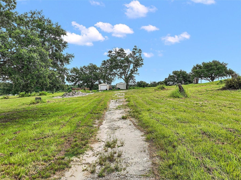 Photo of Coralwood Ln, Groveland, FL 34736 (MLS # G5117581)