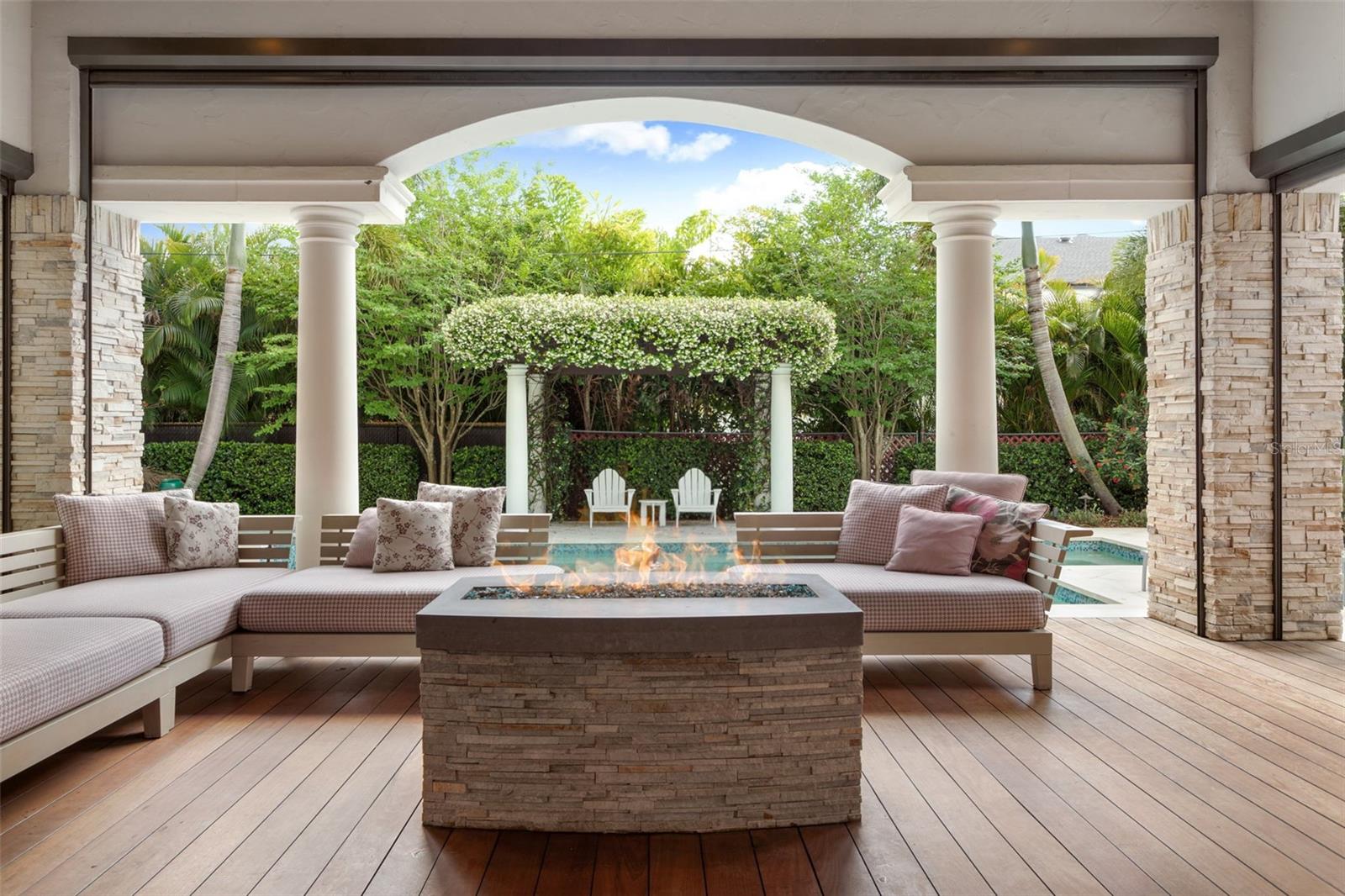 GOLF VIEW PARK 11 PAGE 72 - Residential