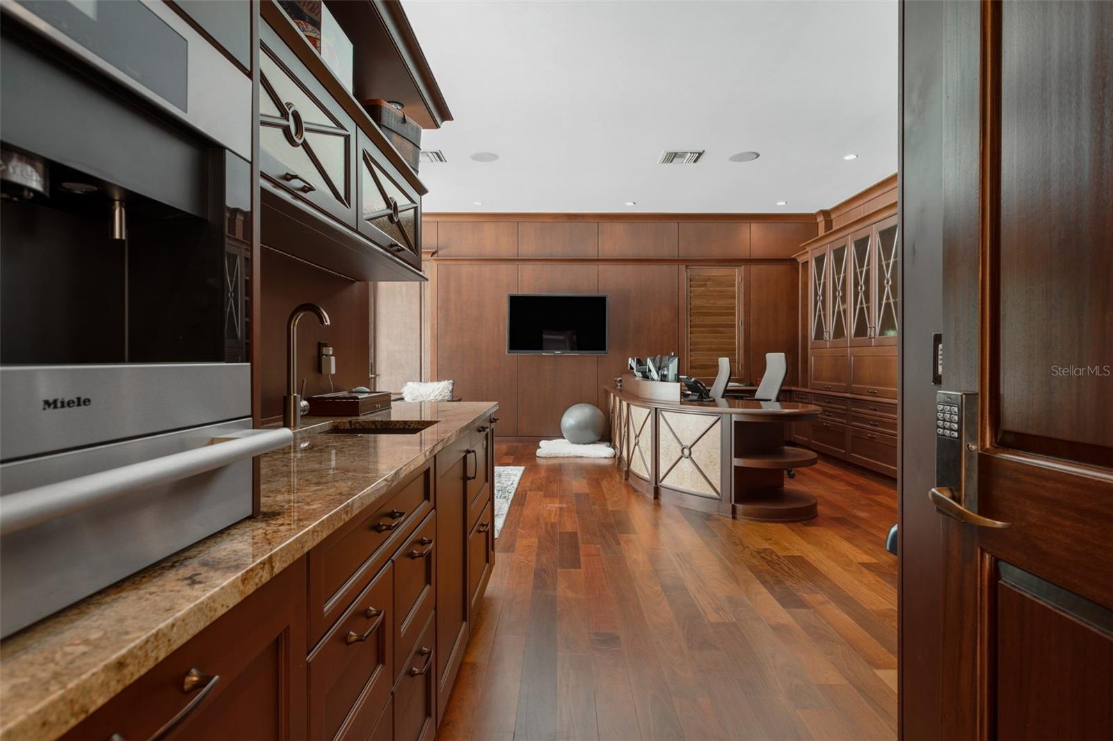 GOLF VIEW PARK 11 PAGE 72 - Residential