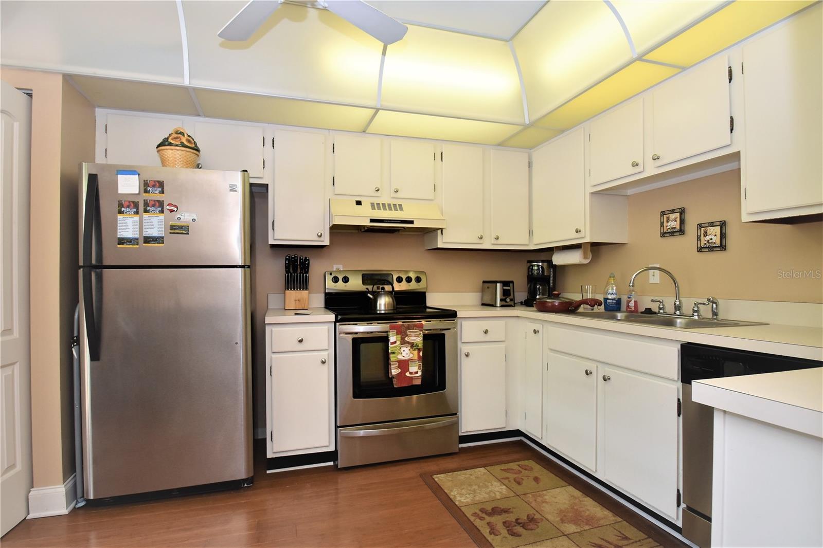 PELICAN COVE XVI - Residential Lease