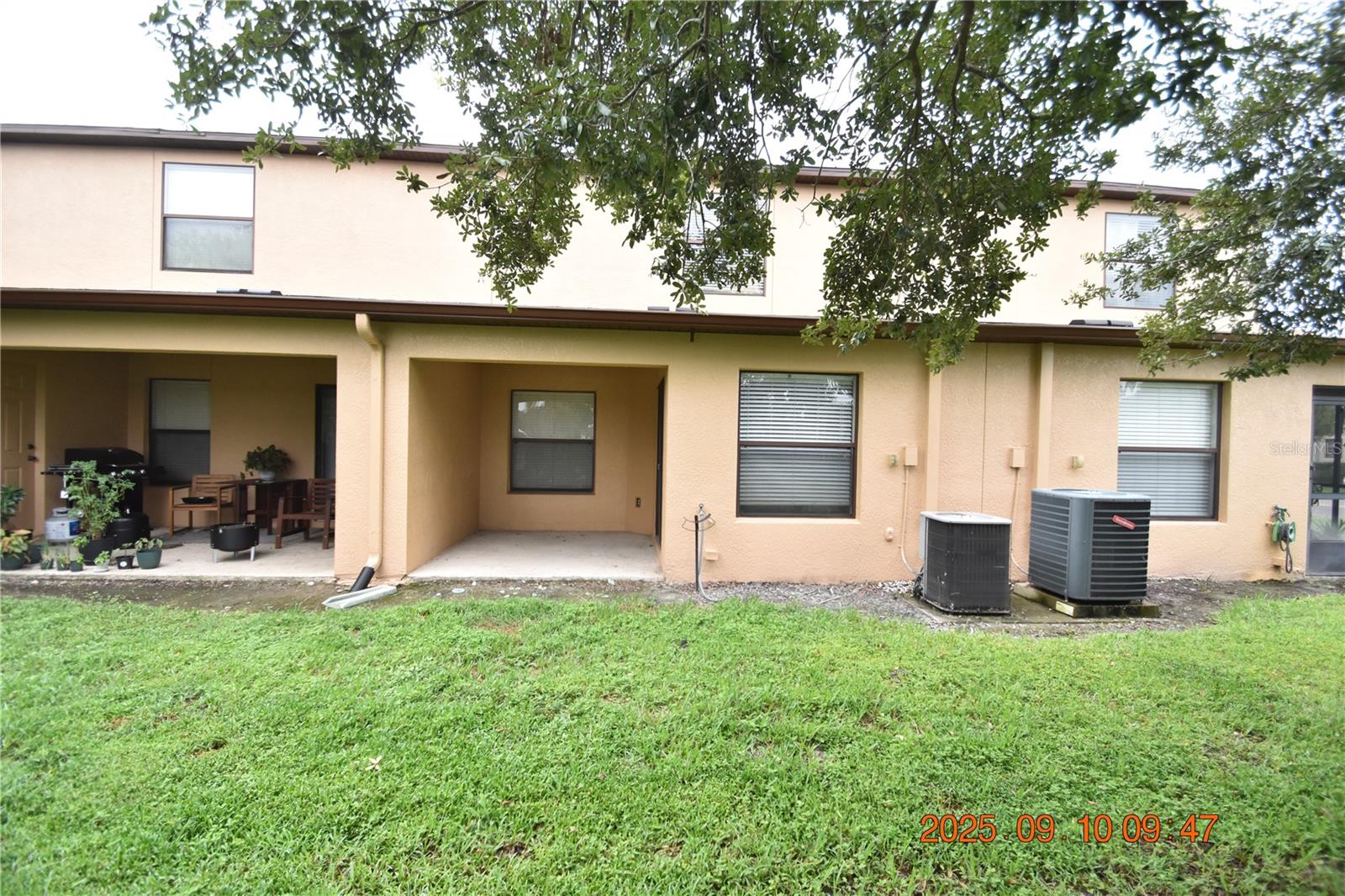 EDGEWATER AT LAKE BRANDON-PART - Residential Lease
