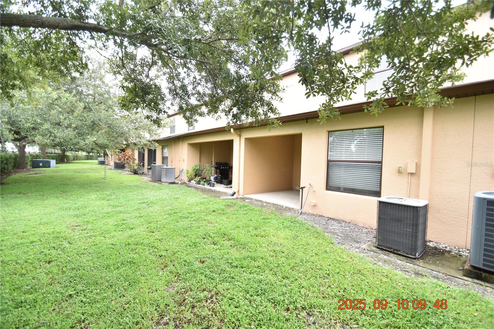 EDGEWATER AT LAKE BRANDON-PART - Residential Lease