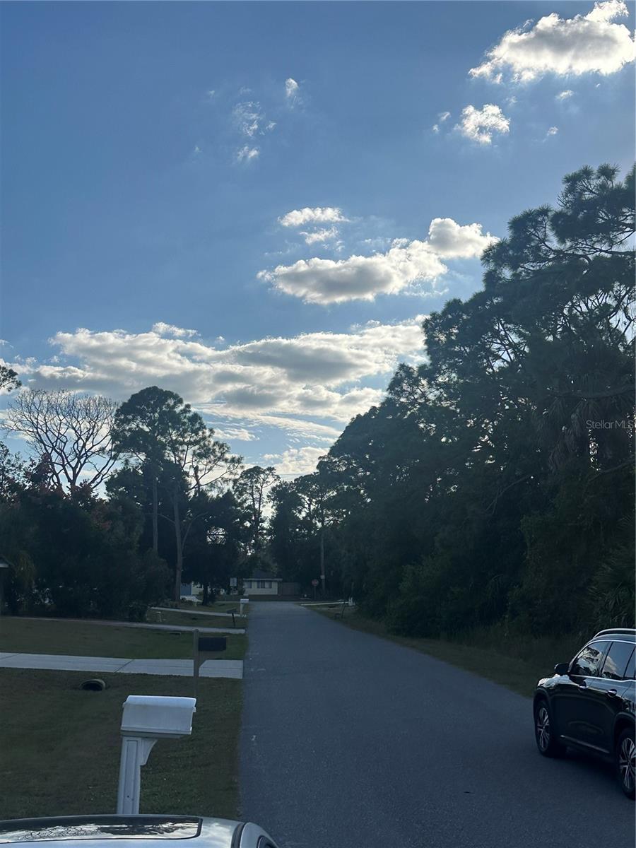 PORT CHARLOTTE SUB 02 - Land