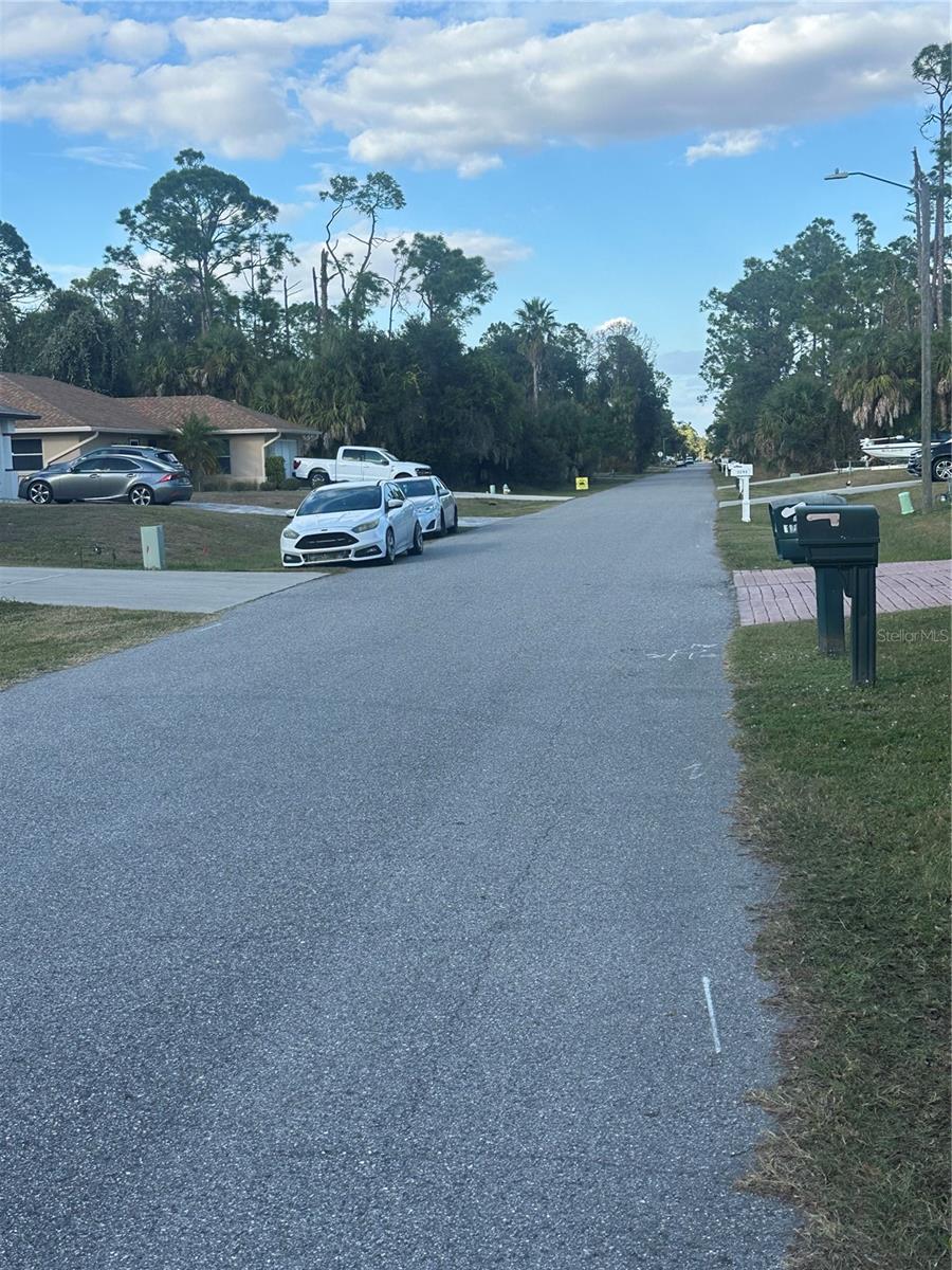 PORT CHARLOTTE SUB 02 - Land