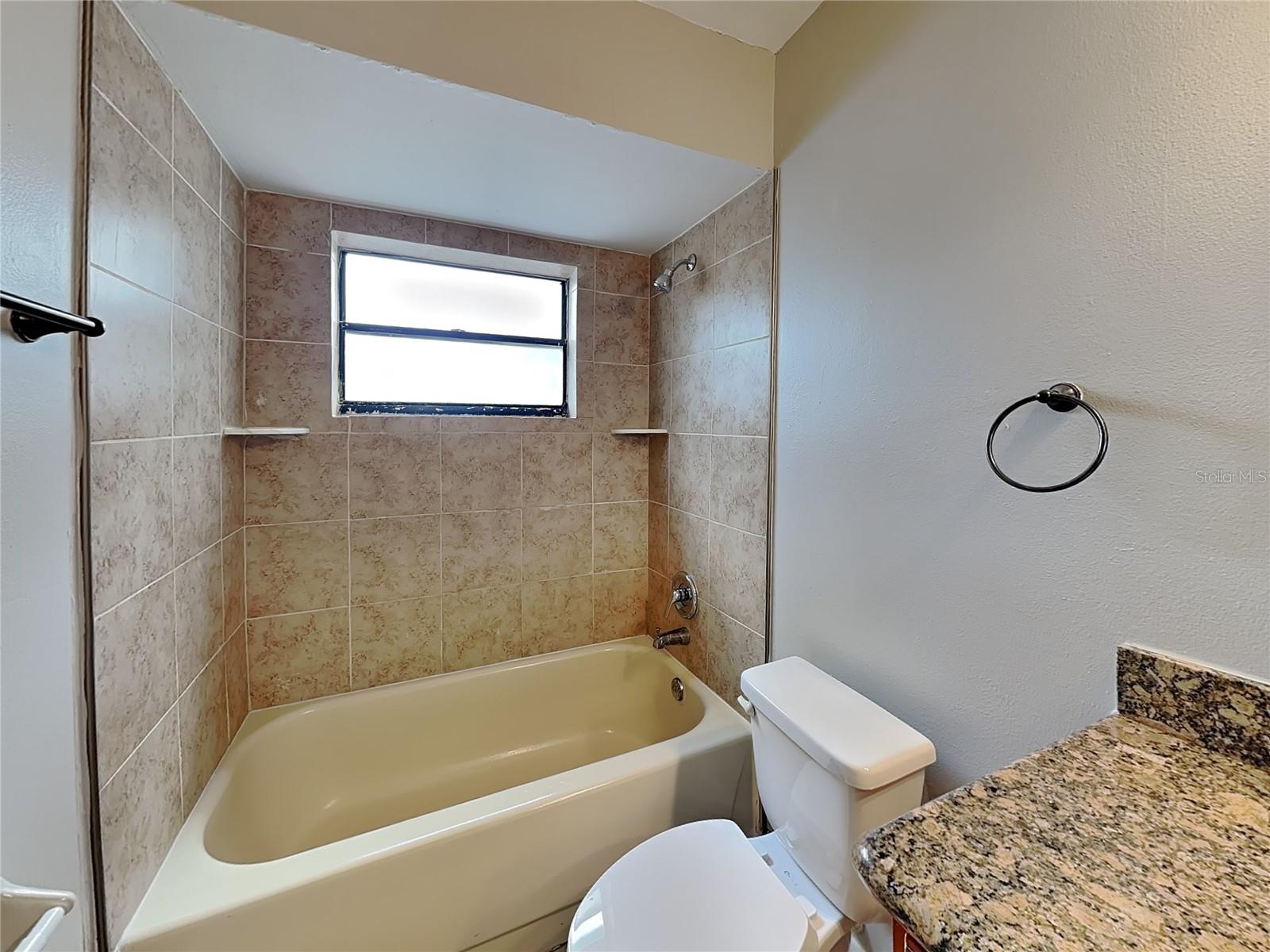 NORTHDALE SEC E UNIT 5 - Residential Lease