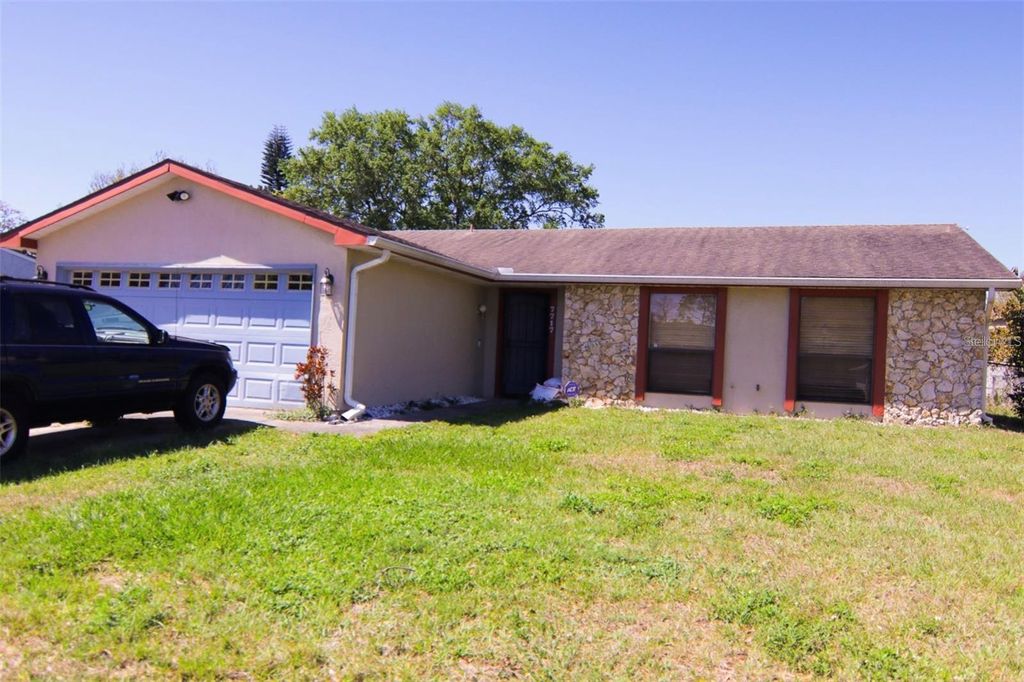 Photo of 7717 Pineapple Drive, Orlando, FL 32835 (MLS # O6342793)